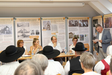 Notranjski listi IV, predstavitev knjige 06 Foto Ljubo Vukelič